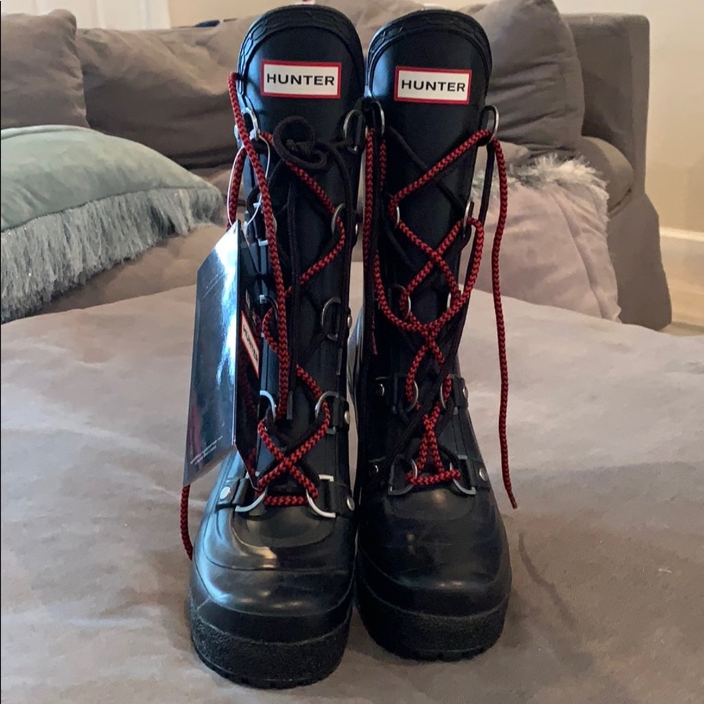 NWT Hunter “Gabby” lace up, Pull up Boots